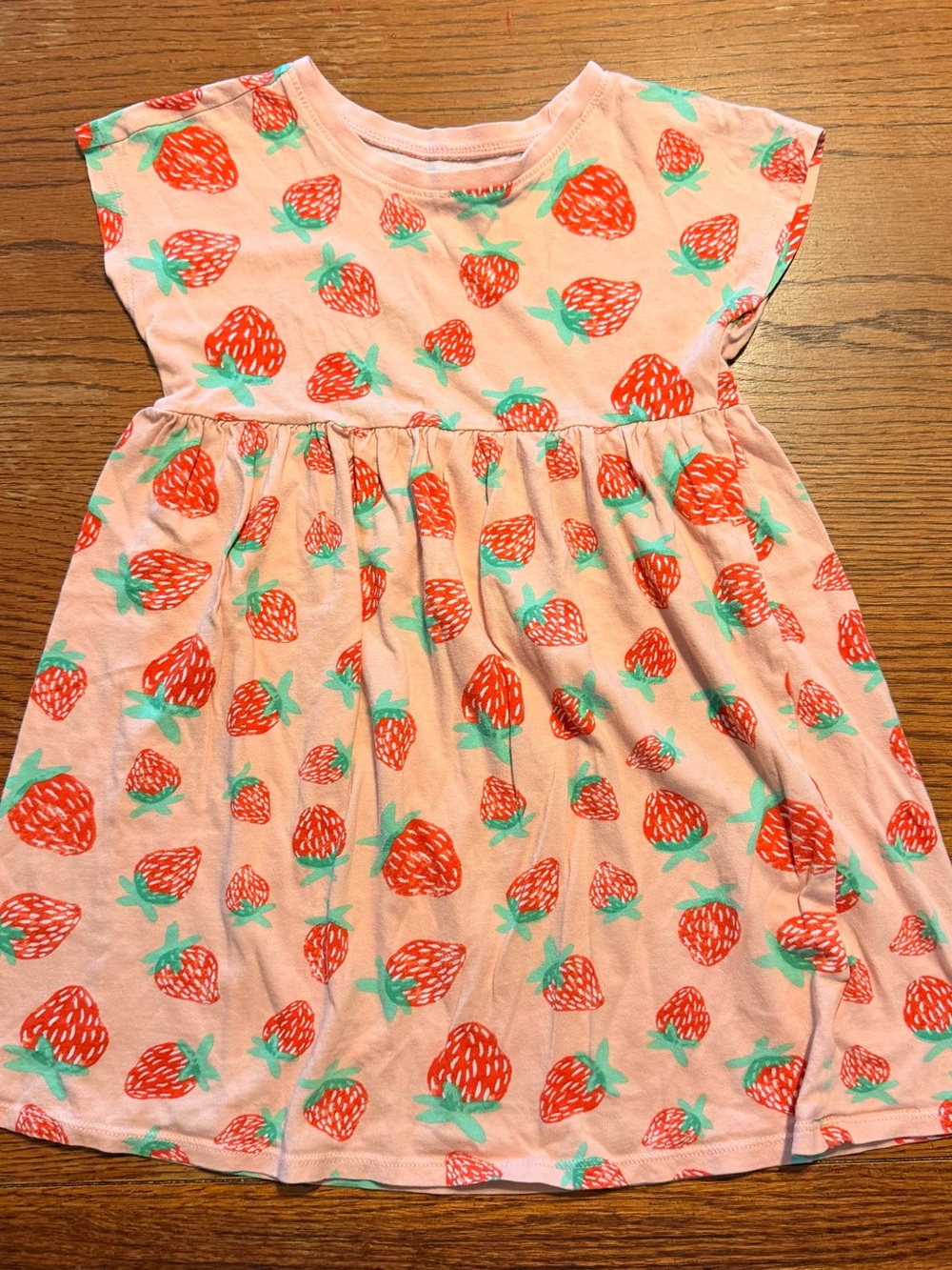 Old Navy Toddler Girls Size 5T Strawberry Print Short Sleeve Dress